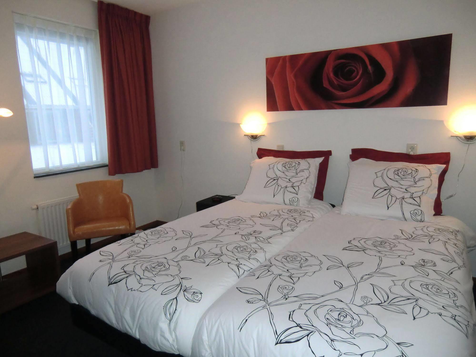 Horsetellerie Rheezerveen Hardenberg Bagian luar foto